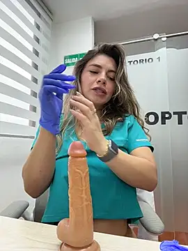 Chatroom XXX en direct de alicee16