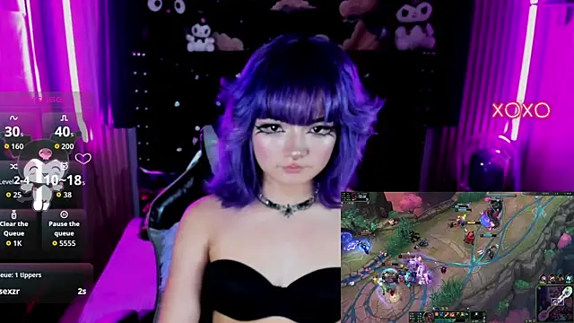 ravencollen's Live XXX Chat