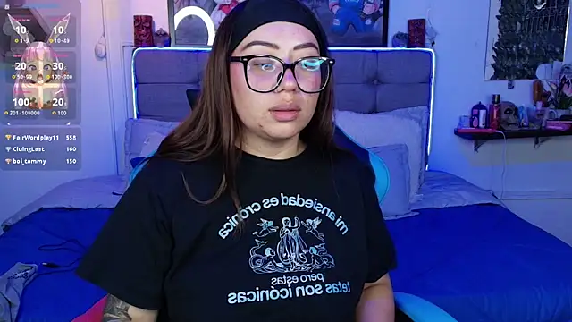 Kata_Bigboobs Adlı Modelin Canlı XXX Sohbeti