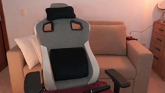 anyacutex élő XXX-chatje