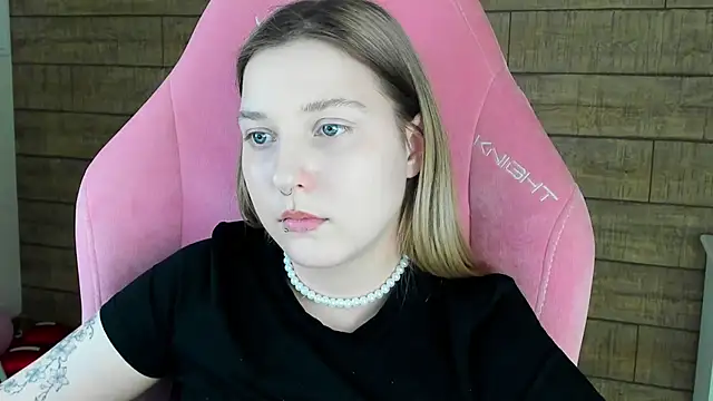 TinnaBurton Live XXX-Chat