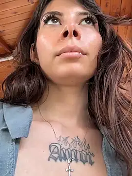 Isalove99 Chat XXX in diretta