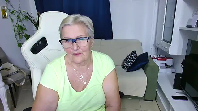 Selenna57's Live XXX Chat