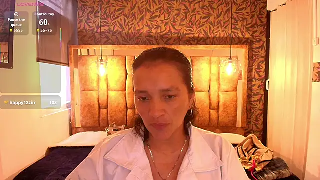 แชท XXX สดของ MarilynMiilf_