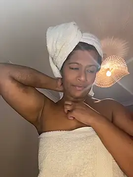 Melarose82 লাইভ XXX চ্যাট