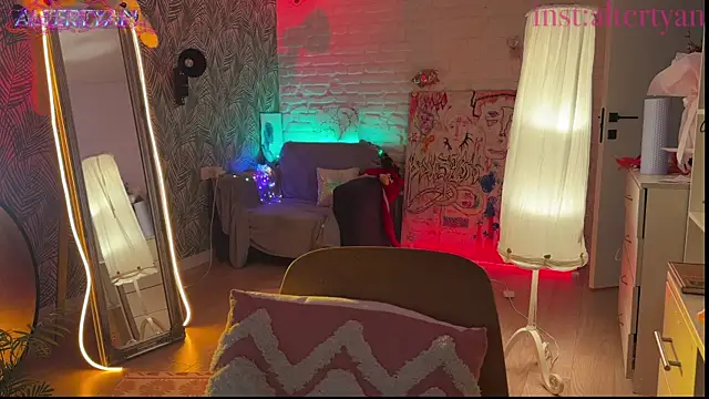 Chatroom XXX en direct de altertyan