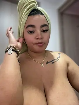 elizaferrer_'s Webcam Show