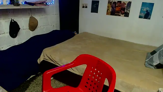 paul-mendezx: διαδικτυακό σόου στην κάμερα