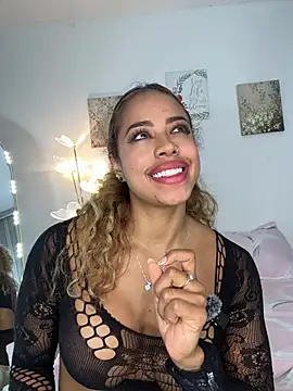 SarahCinnamon-'s Webcam Show