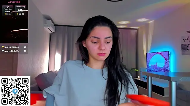 EmiliaZen 现场XXX聊天