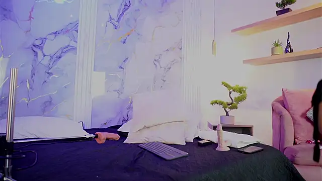 _charlotte_quee_ élő XXX-chatje