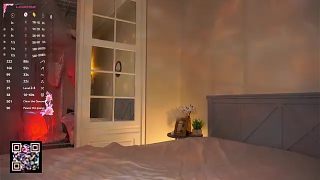 MarieCalligaro's Live XXX Chat