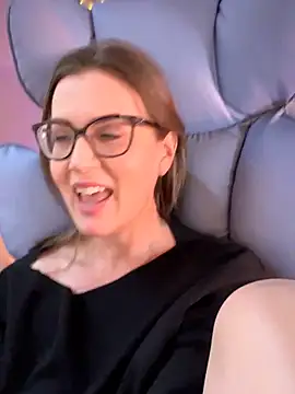 Chat XXX en directo de MaiseKnox