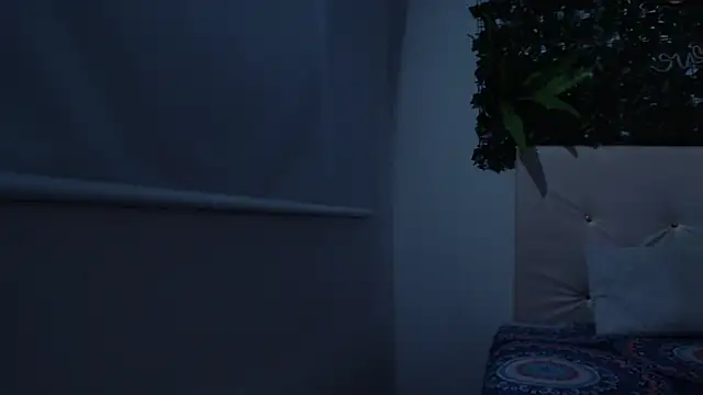 vayolet_sexy_ Chat XXX live