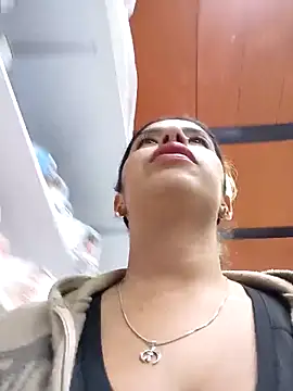 Nathaly_12のライブXXXチャット