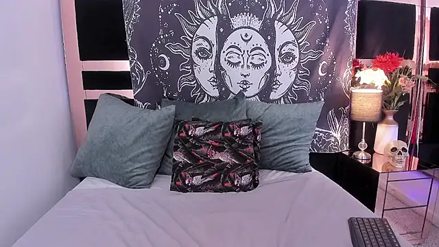 mirandaduboiss Chat XXX live