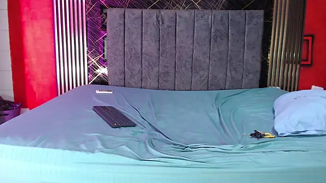 FerneyManti Live XXX Chat