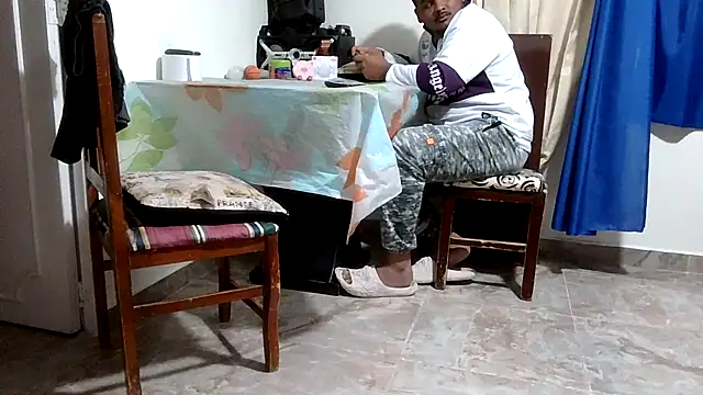 Webkamerová show Boycuriousxxx