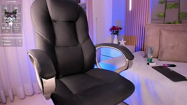 Chat XXX ao vivo de StellarKitty_