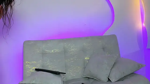 Chat +18 de AdharaHamilton_ ao vivo