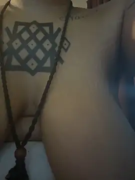 nickytheehawtie's Live XXX Chat