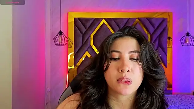 Luvienne 现场XXX聊天