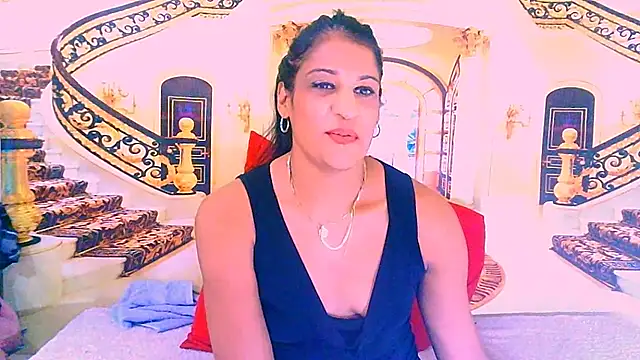 IndianSexcSmyle Adlı Modelin Canlı XXX Sohbeti