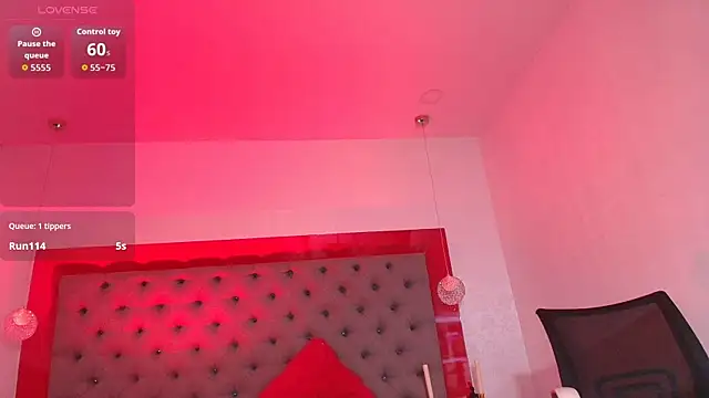 แชท XXX สดของ MirandaSould