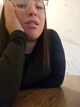 Chat +18 de LizzRouse ao vivo