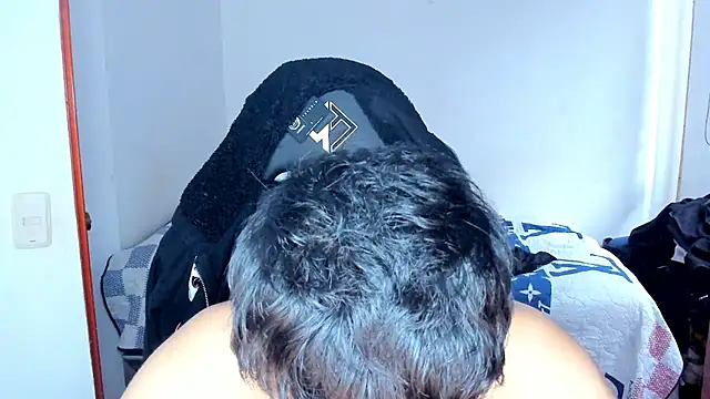 Tommy_Bred Pertunjukan Webcam