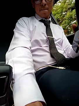 MrSecretSuit Webcam Show