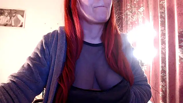 دردشة NymphoQueenn الجنسية المباشرة