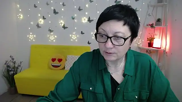 EmilyL0ve live XXX chat