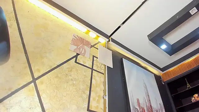 nahomyrusell's Live XXX Chat