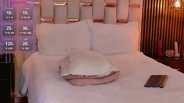 Nathan_Smith_ Show in webcam