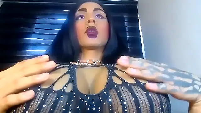 STEFANI_MILLER's Live XXX Chat