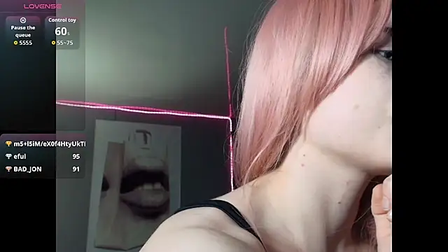 PieraMarchのライブXXXチャット