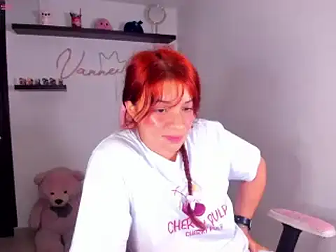 XXX chat uživo modela Vannessa__Shy