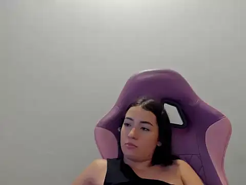 princess_emma18のライブXXXチャット