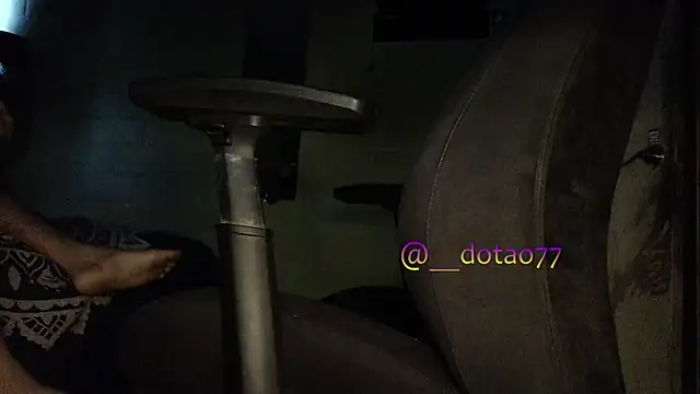 XXX chat uživo modela doTao7