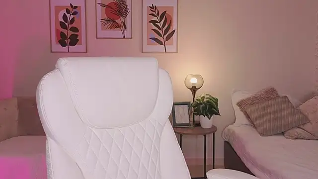 DahianaWalcott's Live XXX Chat