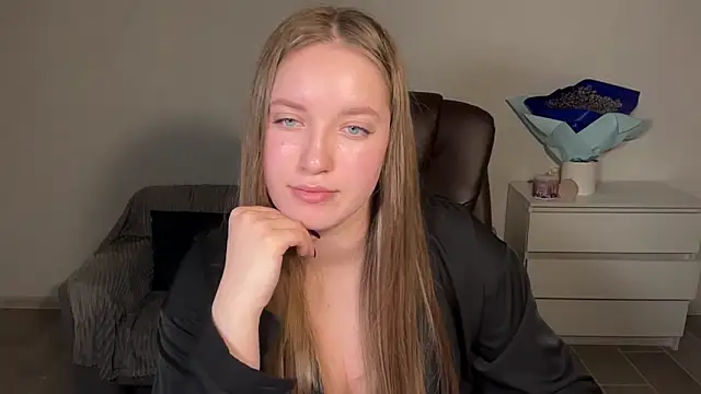 Chatroom XXX en direct de EvaMaddison