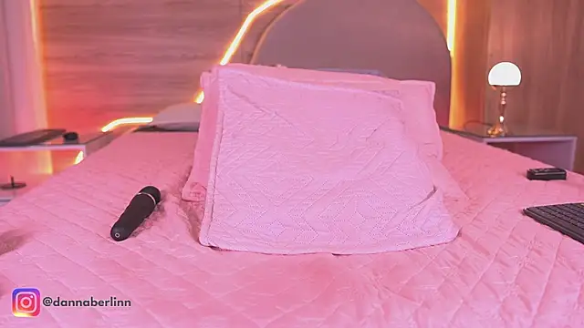 danna_berlin_'s Live XXX Chat