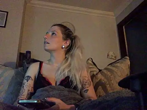 xxamyleighxx: онлайн-секс-чат