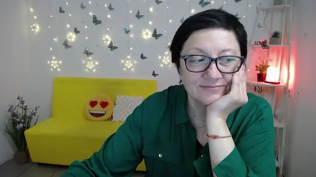 EmilyL0ve's Live XXX Chat