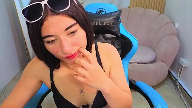 Erika_Suarez_b Live XXX-Chat