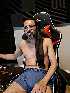 Pokazy przed kamerką – Youreherewithme