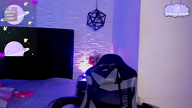 Chat XXX en directo de Melody_Black_