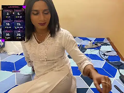 LuvLayla 网络视讯表演