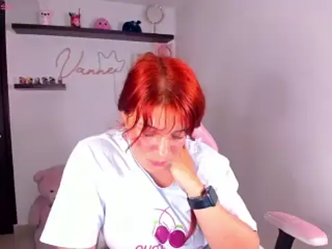 Vannessa__Shy: онлайн-секс-чат